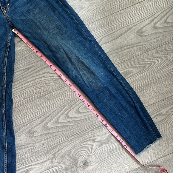 old navy jeans! - Picture 3 of 7